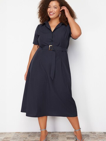 Robe-chemise Trendyol Curve en bleu