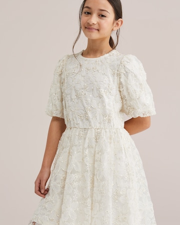 WE Fashion Dress in White: front