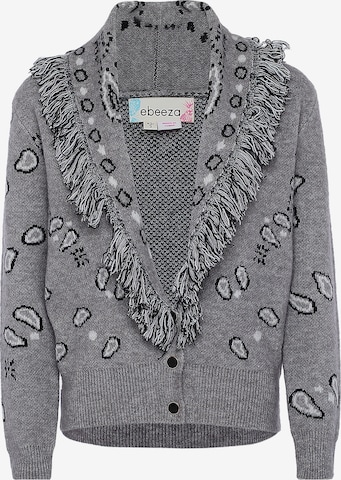 ebeeza Knit Cardigan in Grey: front