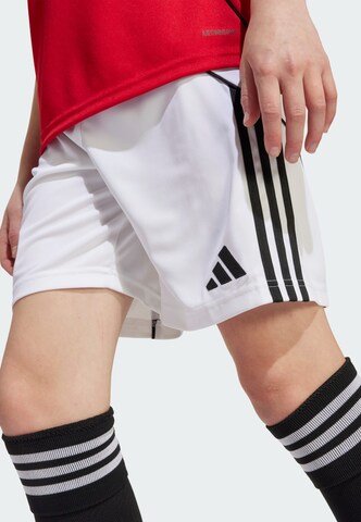 ADIDAS PERFORMANCE Regular Sportshorts 'Manchester United 25/26' in Weiß