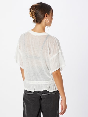 Free People Shirt 'FALL IN LOVE' in Wit