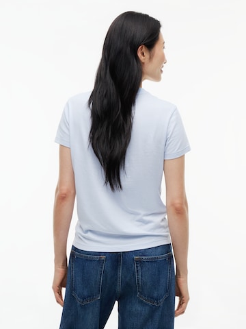 Tricou 'CLASSIC' de la Tommy Jeans pe albastru