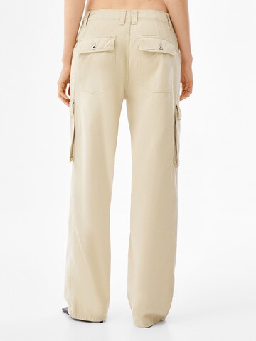 Bershka Loosefit Cargobroek in Beige