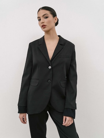 4TAILORS - Blazer 'Fiery' en negro: frente