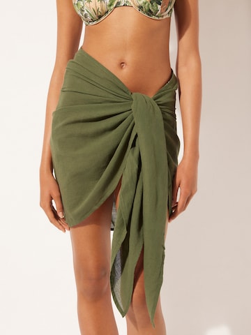 CALZEDONIA Beach Towel in Green: front