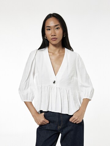 Koton Blouse in White: front