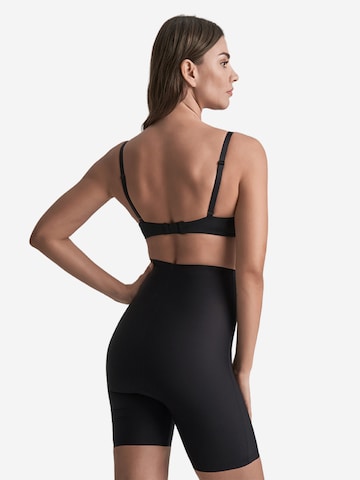 Pantalon modelant 'Sculpting High Waist Short' Bye Bra en noir