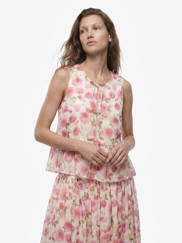 Koton Top in Pink: front