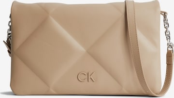 Calvin Klein - Bolso de hombro en marrón: frente