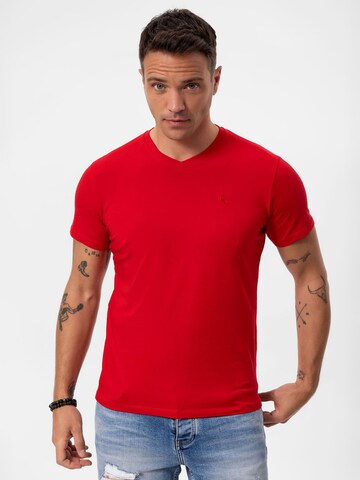 Daniel Hills - Camisa em vermelho