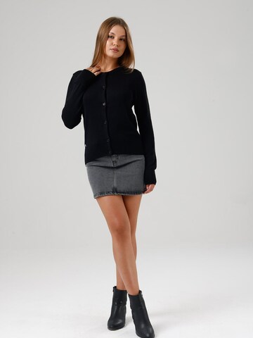 GORG Knit Cardigan in Black