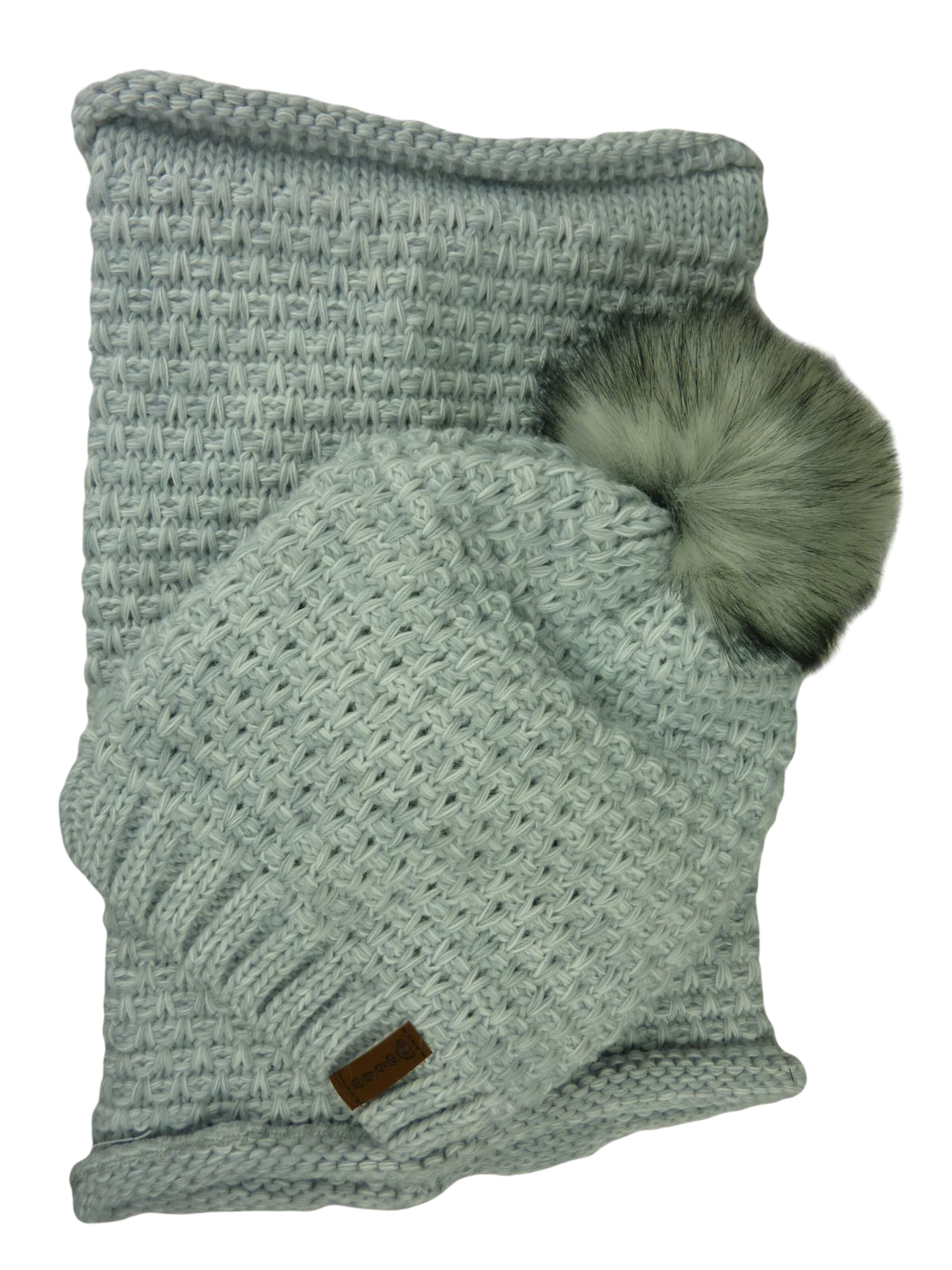 Kumixi Beanie 'Set: Mütze & Loop Schal' in Grey