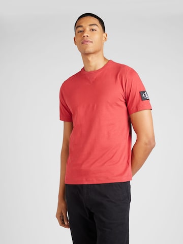 T-Shirt Calvin Klein Jeans en rouge : devant