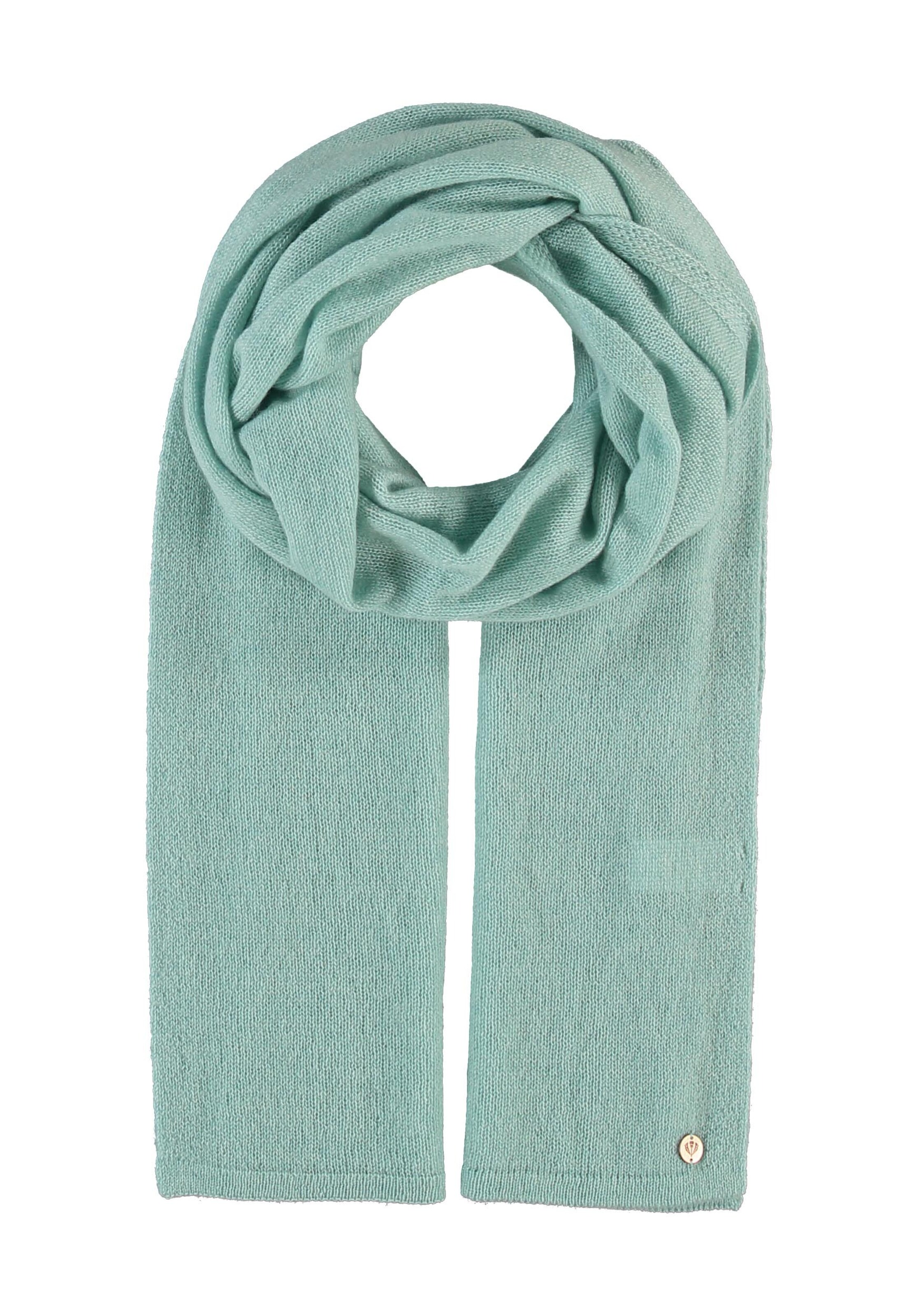 FRAAS Scarf in Green: front