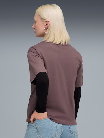 PUMA - Camiseta 'Puma Her Relaxed Graphic Tee Raisin' en lila