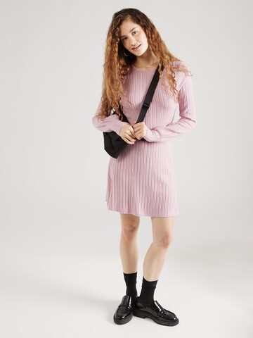 ABOUT YOU Kjole 'Sissy Dress' i pink