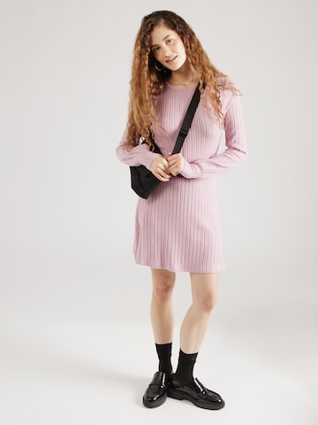 ABOUT YOU Kjole 'Sissy Dress' i pink