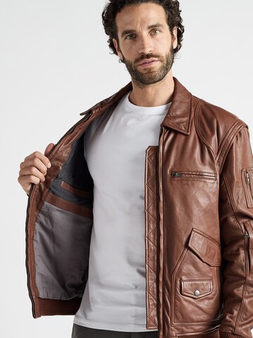 JCC Tussenjas in Bruin