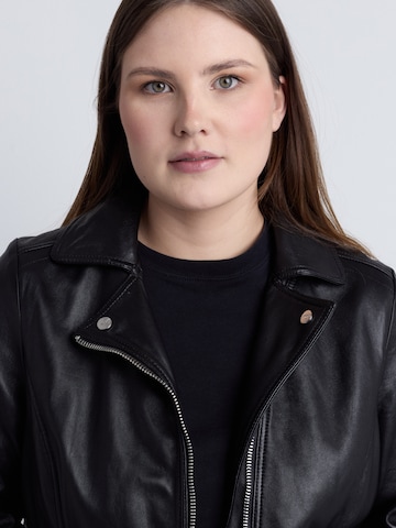 Maze Jacke in Schwarz
