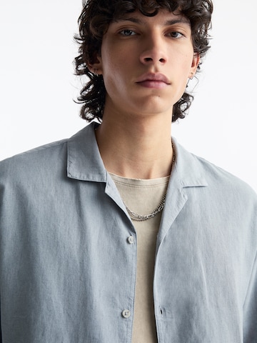 Pull&Bear Comfort fit Button Up Shirt in Grey