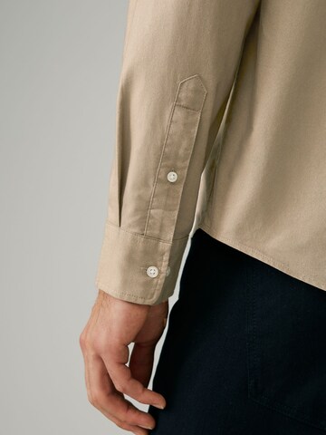 Coupe regular Chemise Next en gris