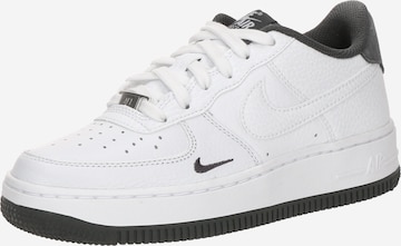 balta Nike Sportswear Sportbačiai 'Air Force 1': priekis