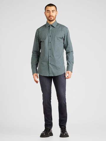 Coupe regular Chemise 'HANK' BOSS en vert