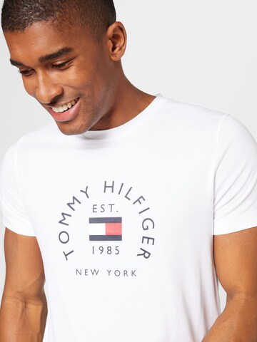 TOMMY HILFIGER T-Shirt in Weiß