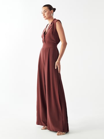 Willa Overal 'Charla' - Červená