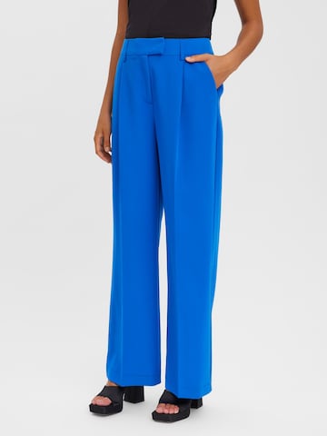 Wide Leg Pantalon à plis 'Zelda' VERO MODA en bleu : devant