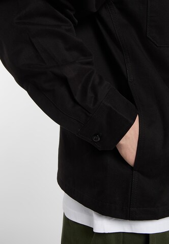 Veste mi-saison DICKIES en noir