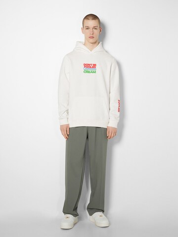 Bershka Sweatshirt in Weiß