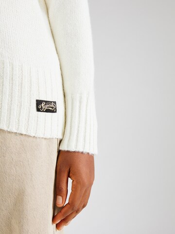 Pull-over 'ESSENTIAL' Superdry en blanc