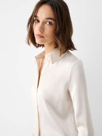 Chemisier Bershka en blanc