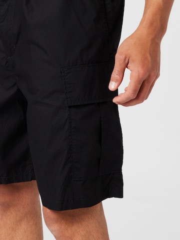 WEEKDAY Loosefit Shorts in Schwarz