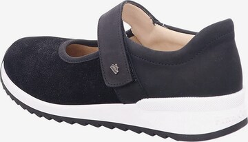 Finn Comfort Ballet Flats with Strap in Black