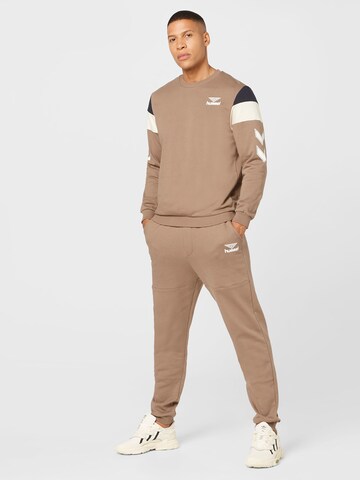 hummel hive Tapered Broek 'Stephan' in Bruin