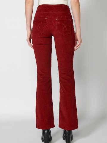 KOROSHI Flared Jeans in Red