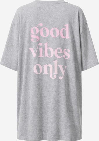 Worldclassca Oversized Shirt 'Oversize T-Shirt' in Grey: front