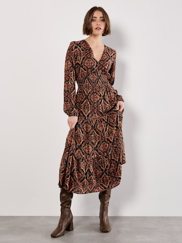 Apricot Dress 'Smock Waist Tiered' in Red