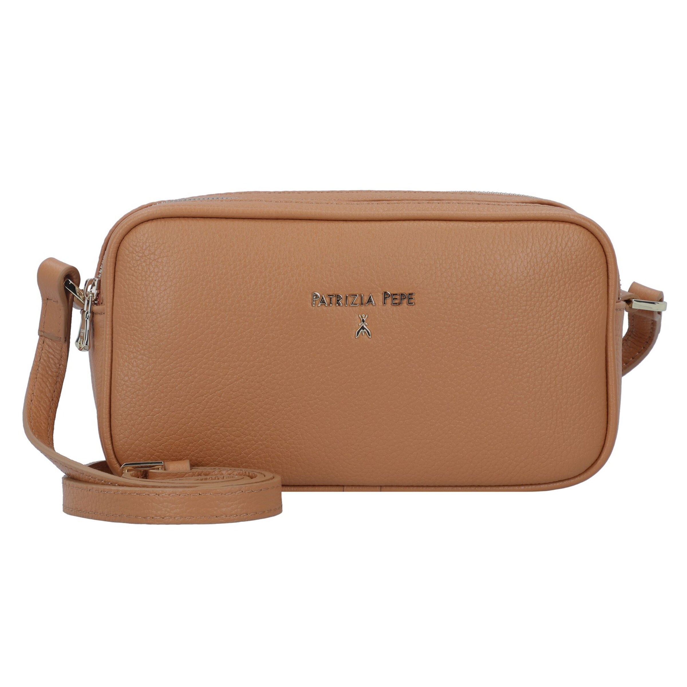 PATRIZIA PEPE Umhängetasche in Braun: Vorderseite