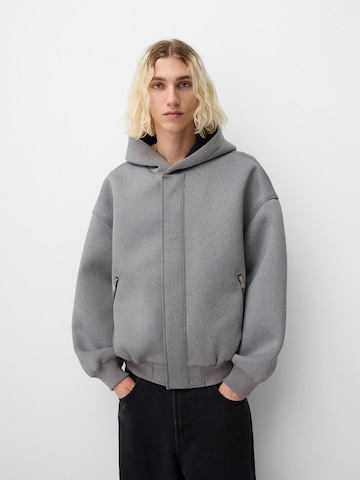 Bershka Sweat jacket in Grey: front