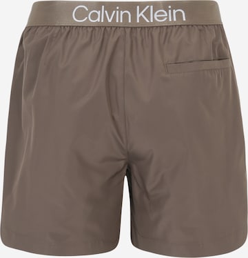 Shorts de bain Calvin Klein Swimwear en marron