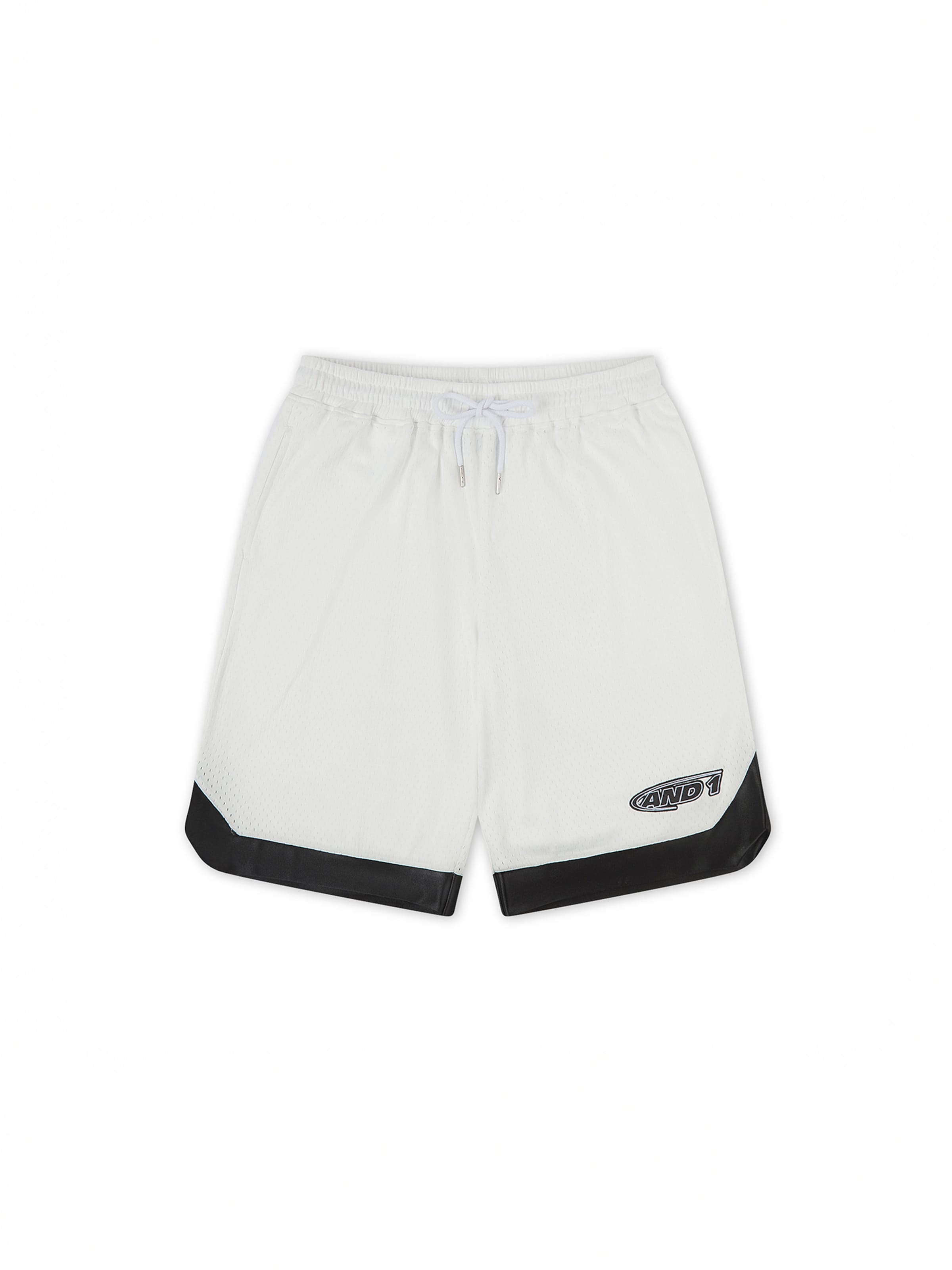 AND1 Regular Shorts in Weiß: Vorderseite