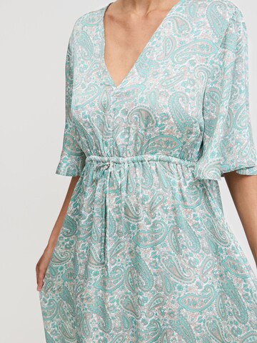 b.young - Vestido en azul