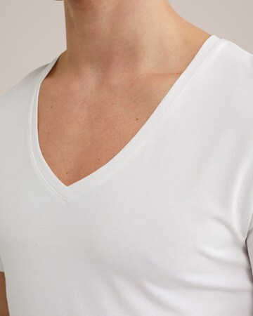 WE Fashion Shirt in White