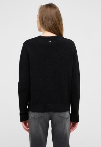MUSTANG Sweatshirt 'Style Sedalia' in Black