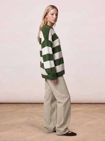 noar studios Pullover in Grün