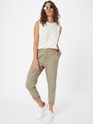 s.Oliver Loosefit Chino kalhoty – zelená