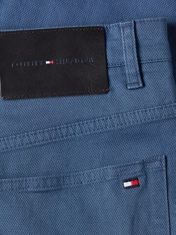 TOMMY HILFIGER Regularen Hlače 'DENTON' | modra barva
